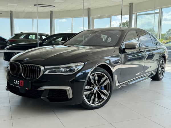 BMW M760 Li xDrive Nový Motor DPH
