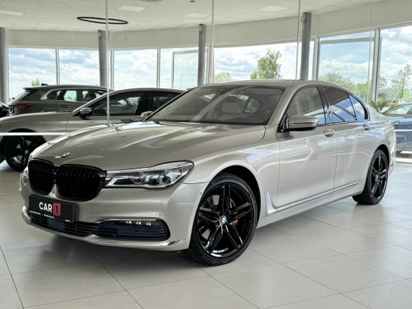 BMW 730d xDrive Laser Dověry Masáž