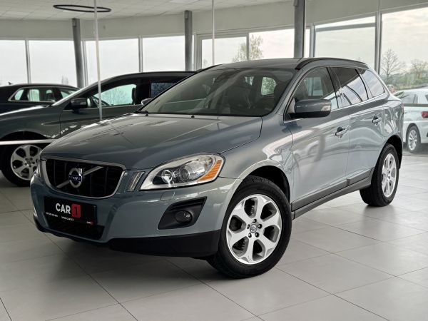 Volvo XC60 D5 AWD Aut Summum Kamera Tažné