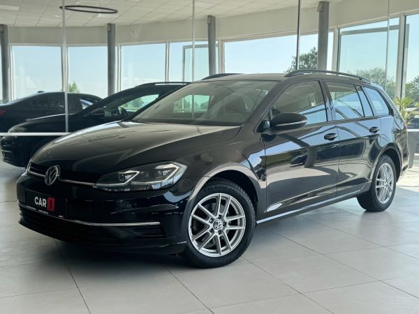 Volkswagen Golf 1.0TSI DSG 81kW LED Masáž