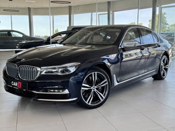 BMW 750i xDrive Laser NočníVidění