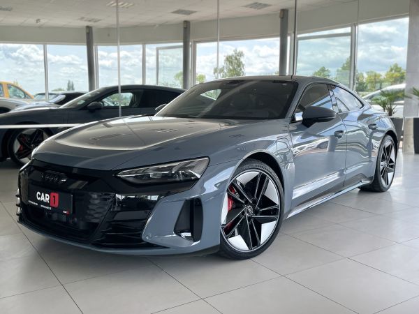Audi e-tron GT Quattro 350kW Night Vision
