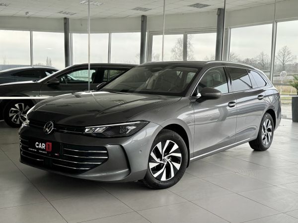 Volkswagen Passat 1.5 eTSI DSG Masáž Webasto